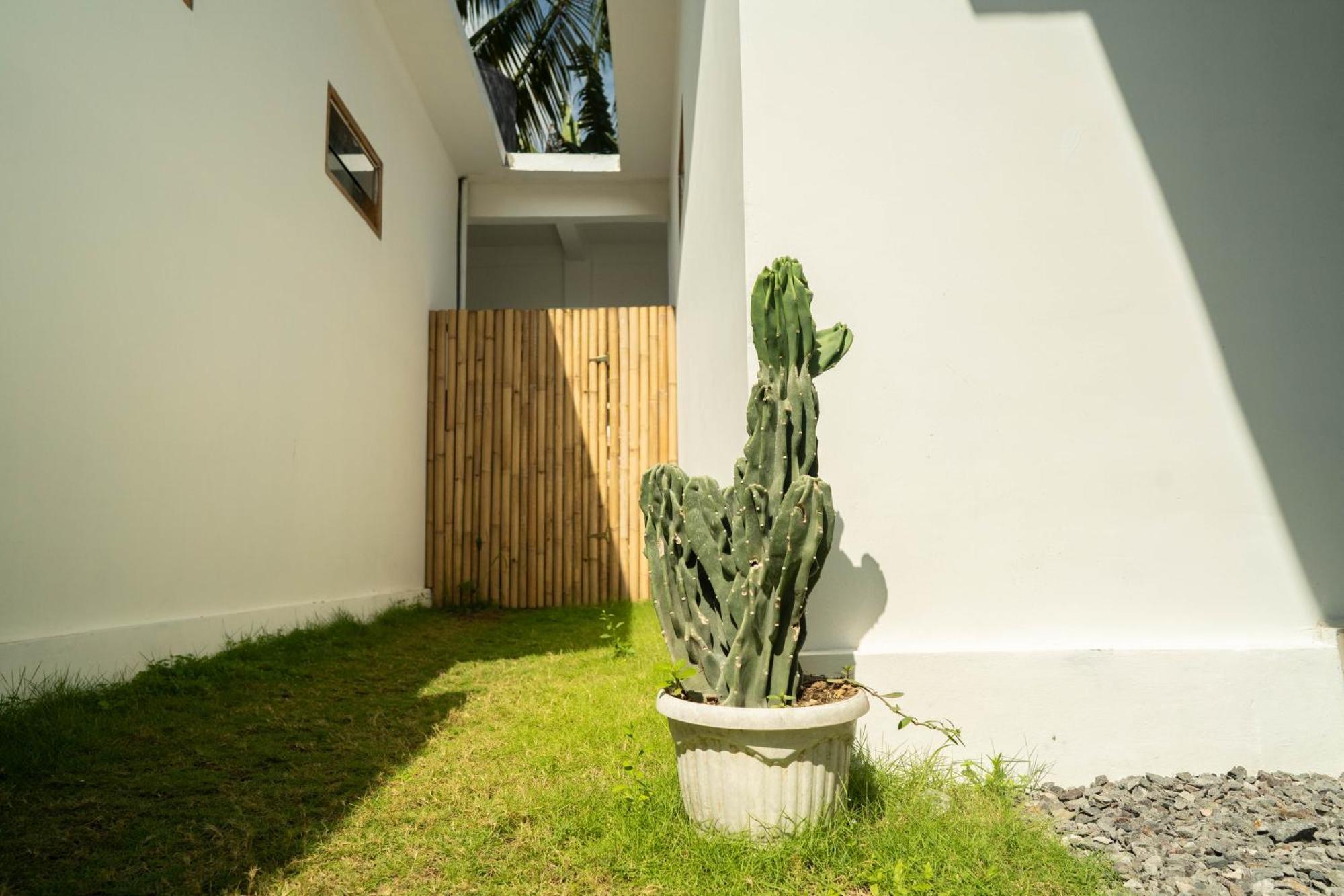 Susurro Villas Kuta  Exterior photo