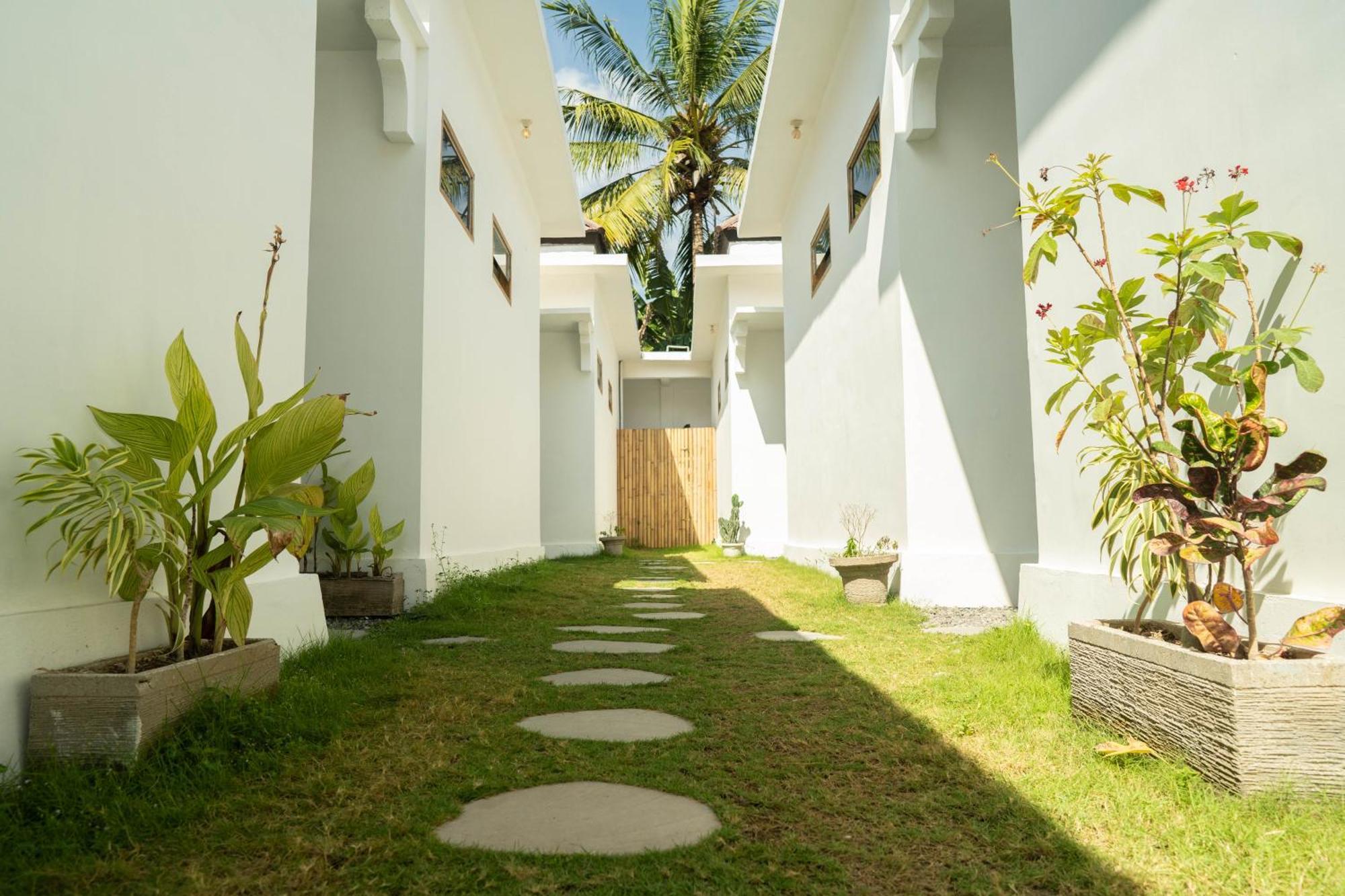 Susurro Villas Kuta  Exterior photo